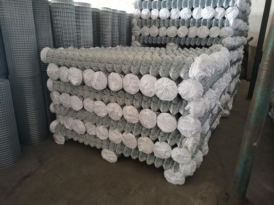 Oyun alanı Galvanizli Zincir Bağlantı Çit Tel örgü 100 Ft Roll Satılık