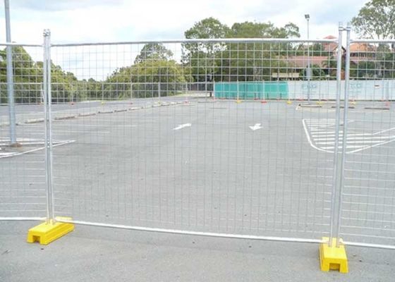 1.8*2.4m İnşaat Alanı Güvenlik Çitleri Sıcak Dip Galvanize Çitler