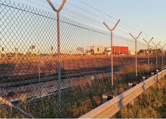 Taşınabilir 3.0mm Tel Metal Zincir Link Çit 60g/M2 Galvanize