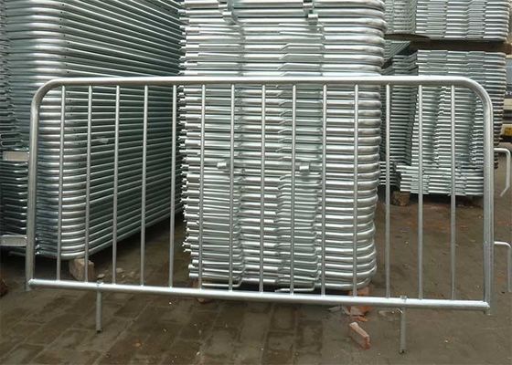 Yassı Ayak H0.9m Metal Yürüyüş Engelleri Sıcak Dip Galvanize Yürüyüş Çit