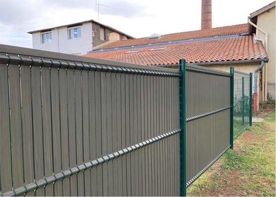 Galvanize 5.5mm V Mesh Güvenlik Çitleri 75mm*150mm Açılış Boyutu