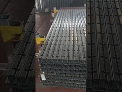 Korkuluk direkleri yığılıyor