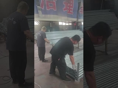 Çit direkleri cilalanıyor ve istifleniyor