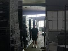 demir palet rengi siyah ile güvenlik çiti